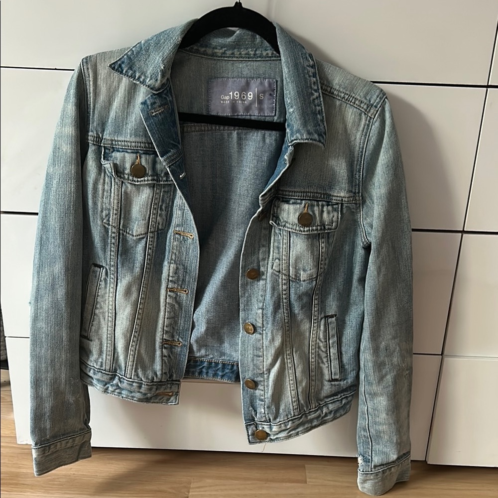 Vintage GAP Light Blue Denim Jacket